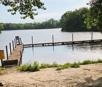 Plus de détails pour 476 S Burlington Rd, Bridgeton, NJ - Sports et divertissement à vendre