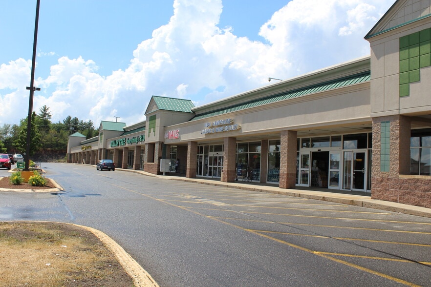 35 Manchester Rd, Derry, NH for lease - Building Photo - Image 3 of 6