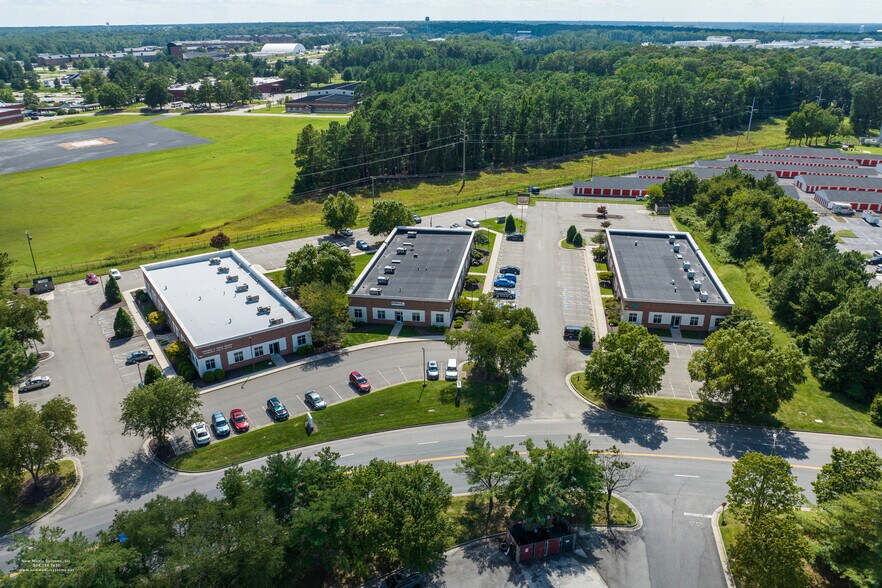 4240 Crossings Blvd, Prince George, VA à louer - Photo du bâtiment - Image 2 de 4