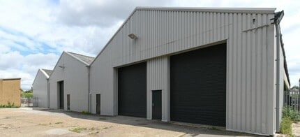 Oldfield Rd, Hampton à louer Photo du bâtiment- Image 1 de 3