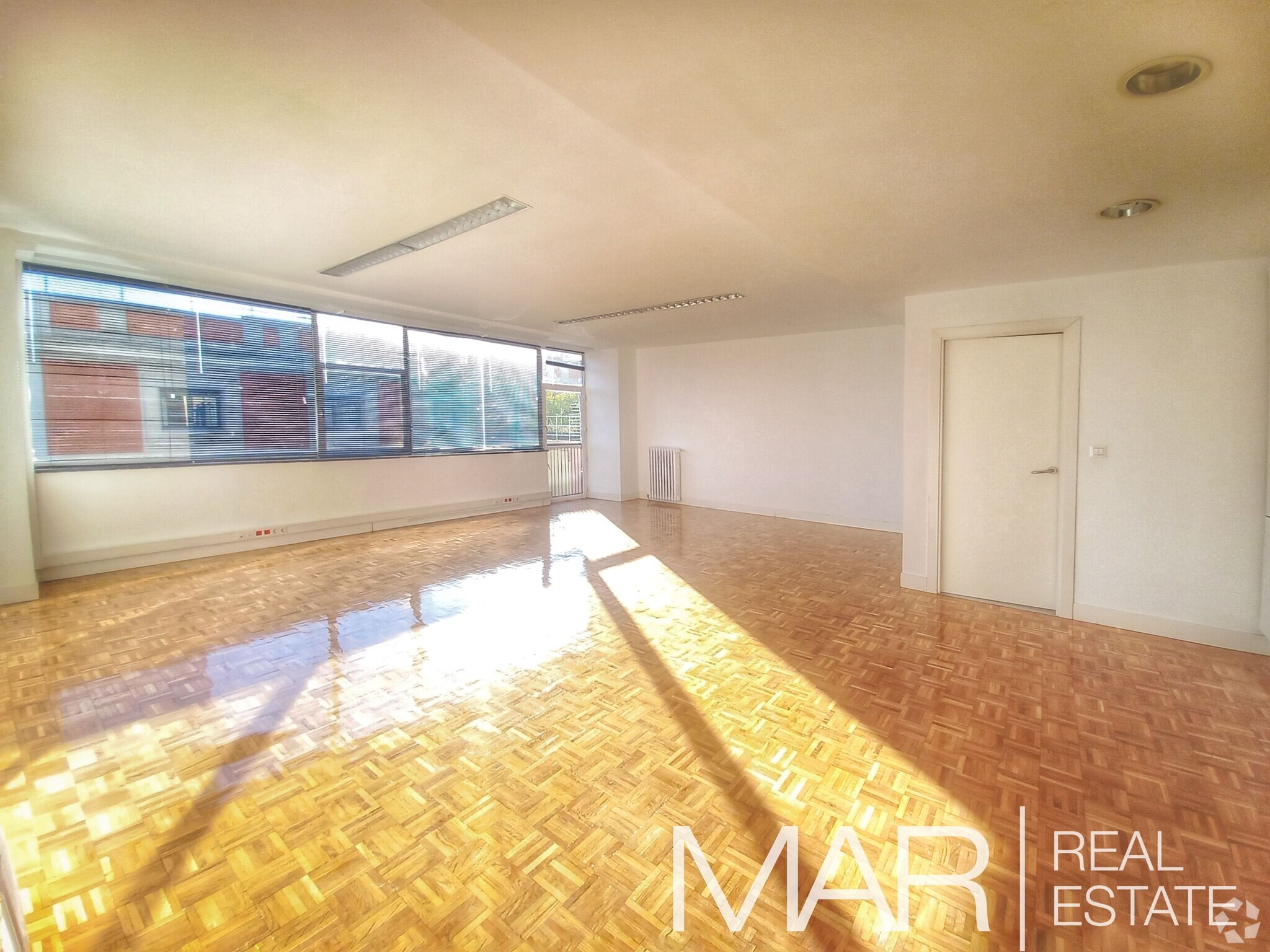 Office in Madrid, MAD for lease Interior Photo- Image 1 of 13