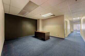 501-507 Pl d'Armes, Montréal, QC à louer Photo du bâtiment- Image 1 de 12