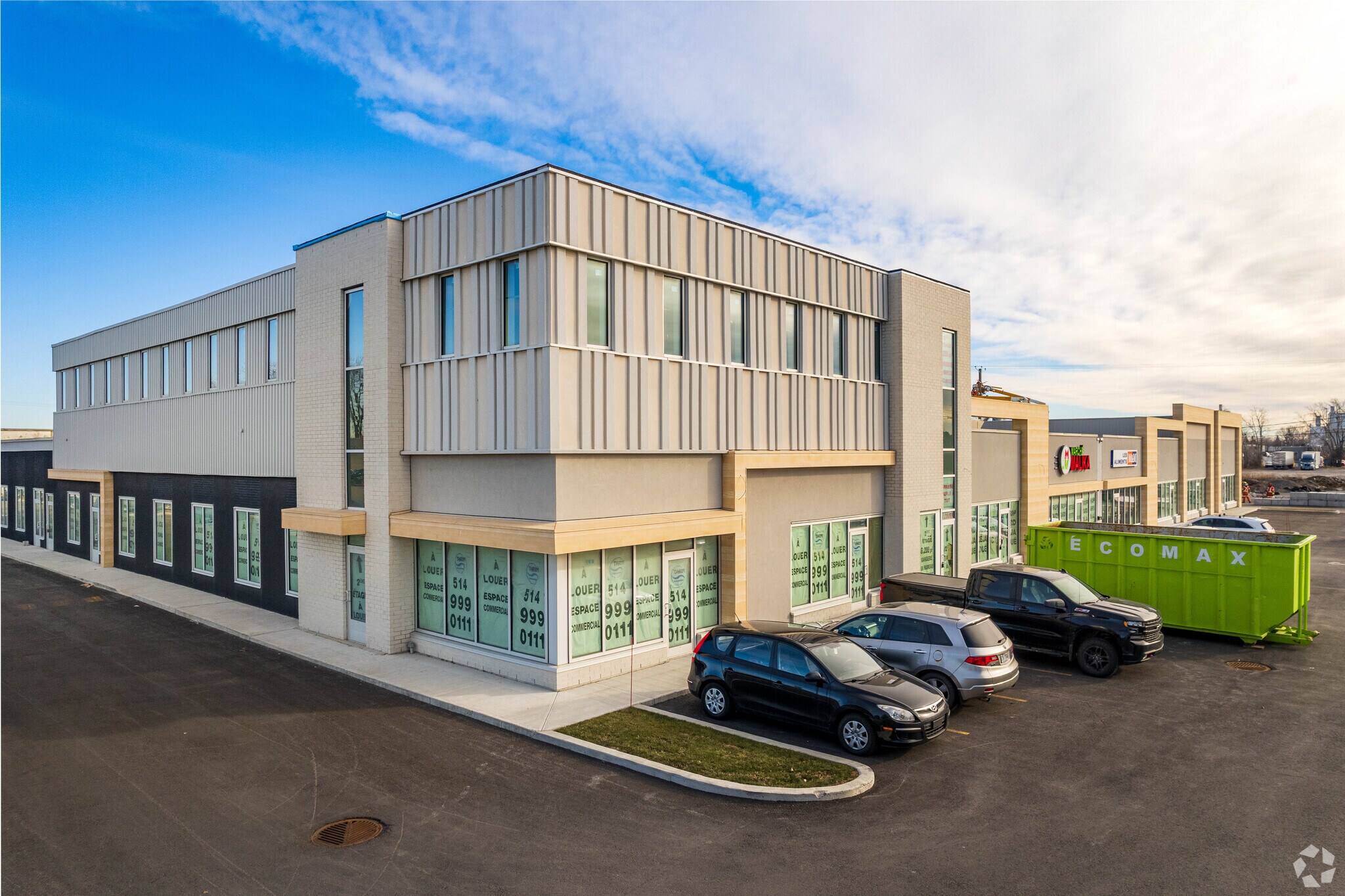 5465-5485 Rue Ramsay, Longueuil, QC for lease Building Photo- Image 1 of 10