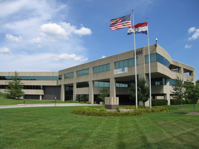 2001 NE 46th St, Kansas City, MO for sale - Building Photo - Image 2 of 19