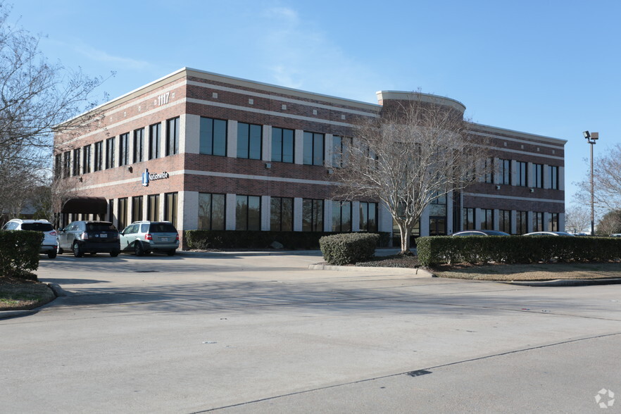 1117 FM 359, Richmond, TX for lease - Primary Photo - Image 1 of 6