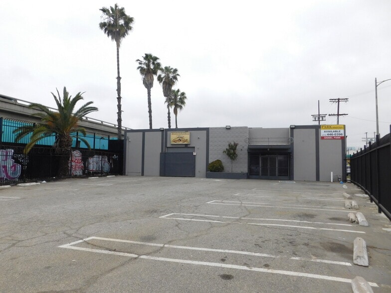 1374 E 16th St, Los Angeles, CA for sale - Primary Photo - Image 1 of 26