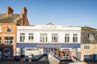 Plus de détails pour 35 South St, Bridport - Sports et divertissement à vendre