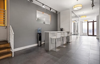 500 4th Ave, Brooklyn, NY for lease Interior Photo- Image 2 of 6