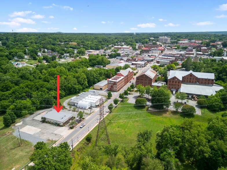522 N Main St, Farmville, VA for sale - Aerial - Image 2 of 9