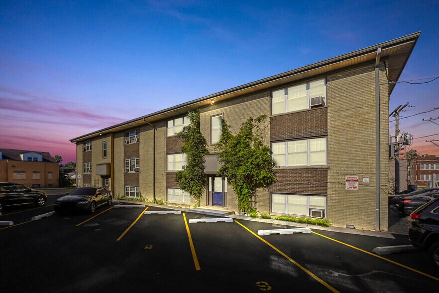 1905-1913 Saint Charles Rd, Maywood, IL à vendre - Photo du bâtiment - Image 2 de 41