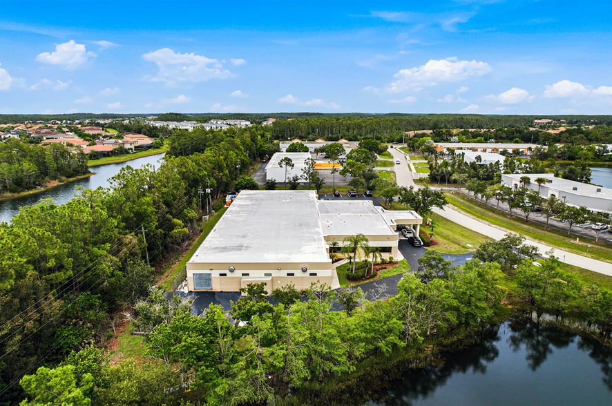 10061 Amberwood Rd, Fort Myers, FL for lease - Aerial - Image 3 of 27