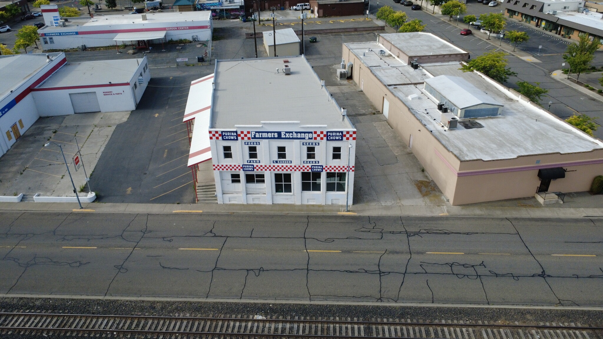 215 W Canal Dr, Kennewick, WA for sale Primary Photo- Image 1 of 10