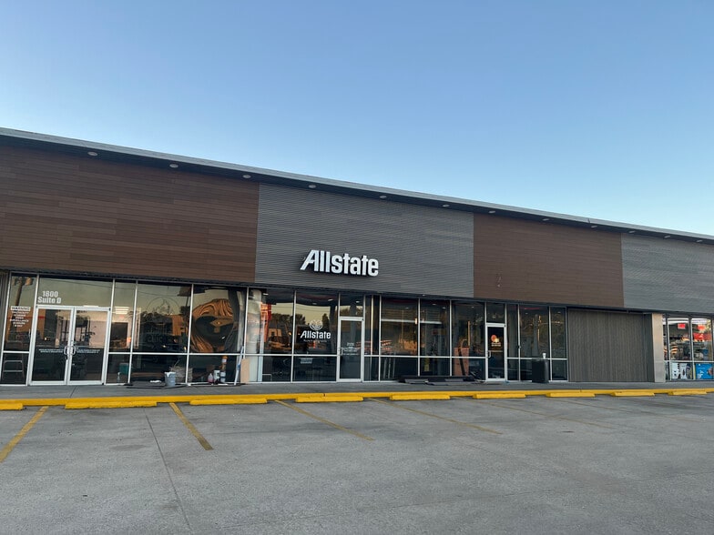 1800 Northpark Dr, Humble, TX for lease - Building Photo - Image 1 of 6