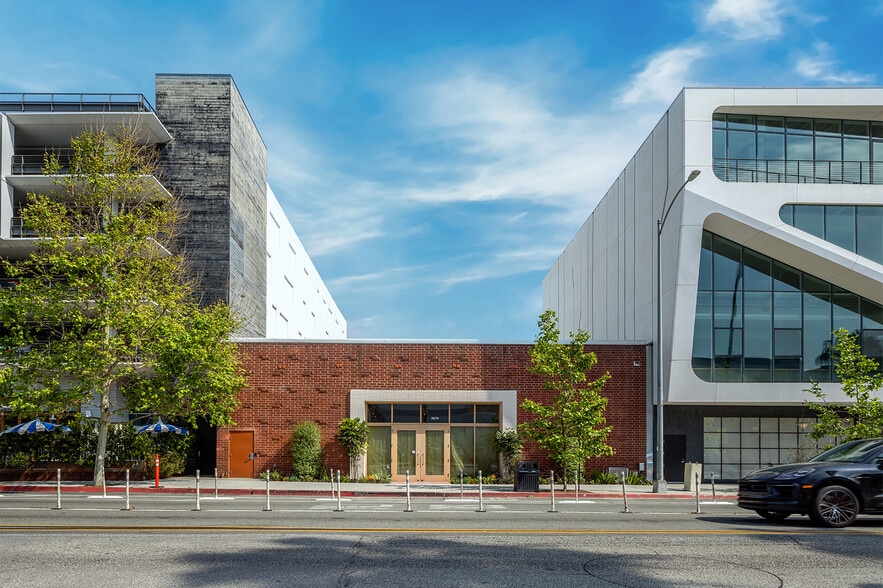 8870 Washington Blvd, Culver City, CA for sale - Primary Photo - Image 1 of 31