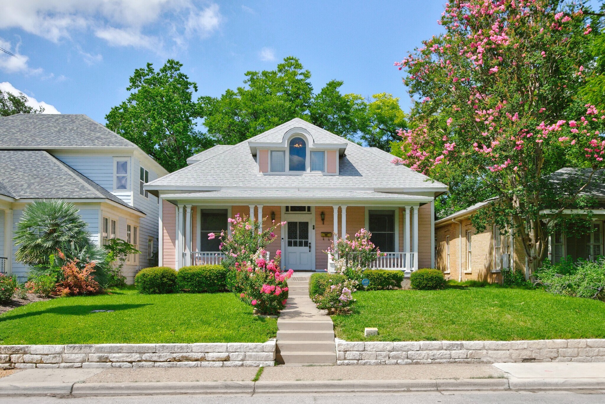 812 W 10th St, Austin, TX à vendre Photo du bâtiment- Image 1 de 47