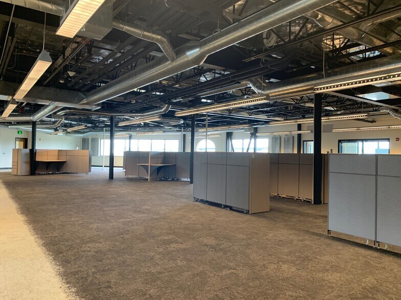 155 Blair Blvd, Eugene, OR à louer - Photo intérieure - Image 3 de 11