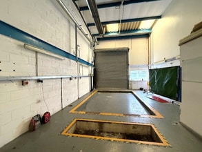 Bradley Ln, Newton Abbot for lease Interior Photo- Image 2 of 9