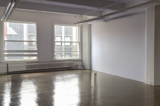 656 S Los Angeles St, Los Angeles, CA à louer Photo du bâtiment- Image 1 de 4