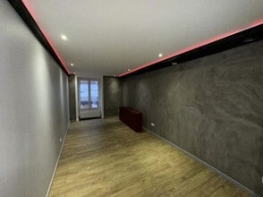 40 Bis Rue Du Faubourg Poissonnière, Paris for lease Interior Photo- Image 2 of 2