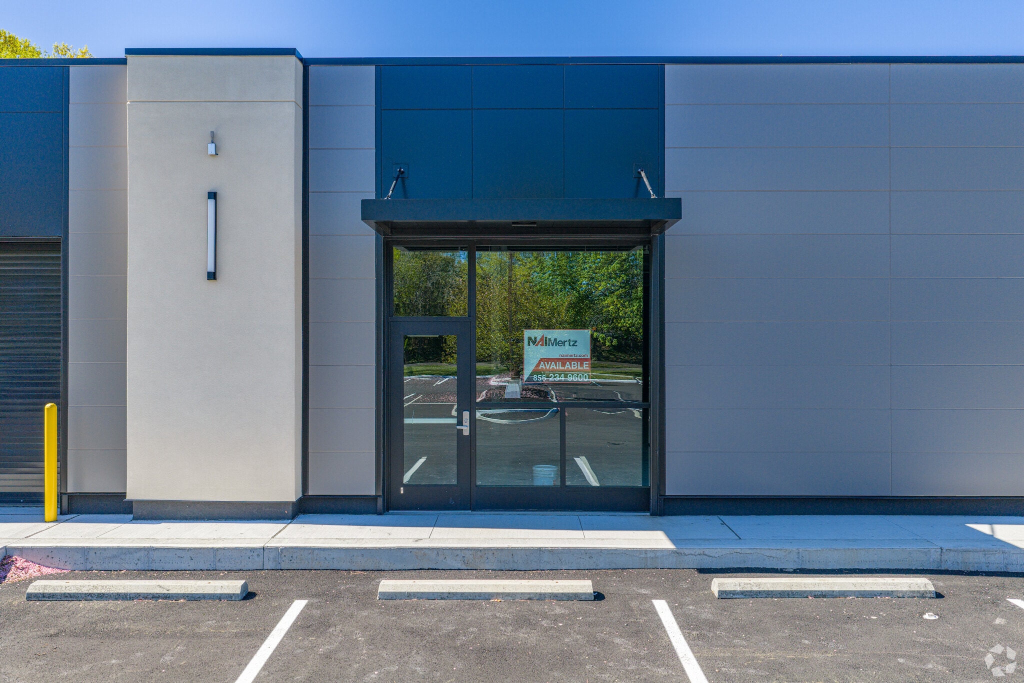 1 Electronics Dr, Hamilton, NJ for lease Building Photo- Image 1 of 5