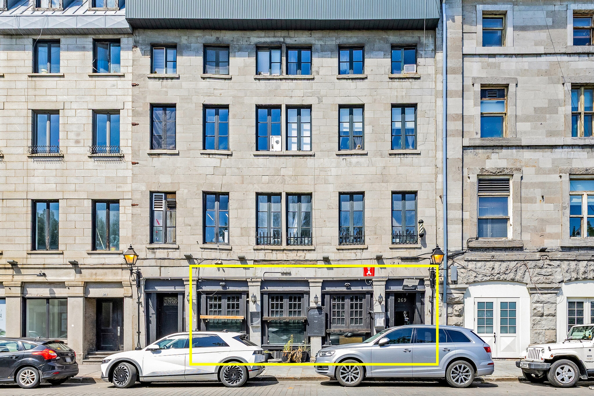269 Rue de la Commune E, Montréal, QC for lease Interior Photo- Image 1 of 22