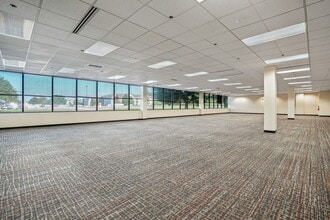 200 E Campus View Blvd, Columbus, OH for lease Interior Photo- Image 1 of 1