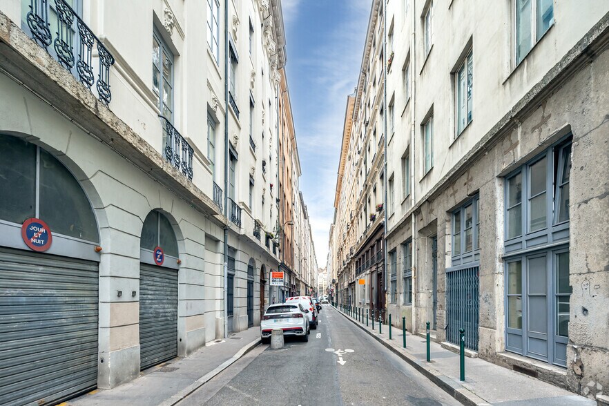4 Rue Royale, Lyon à vendre - Photo du bâtiment - Image 3 de 3