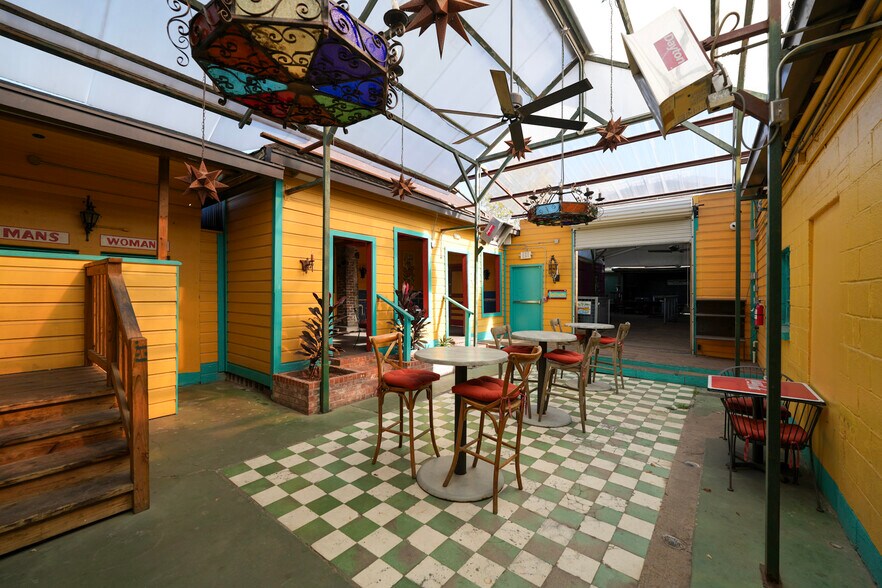 1403 Nance St, Houston, TX à louer - Photo du bâtiment - Image 3 de 11
