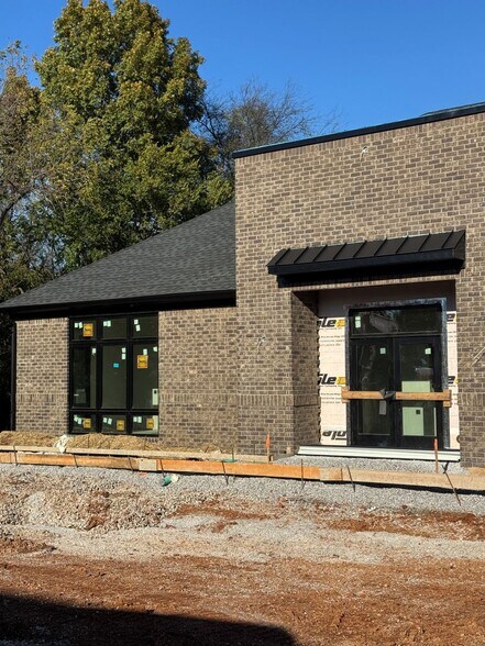 140 E Professional Park Ct, Bowling Green, KY for lease - Building Photo - Image 2 of 4