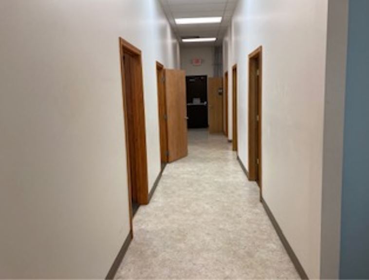 1100 S Main St, Greensburg, PA for lease - Interior Photo - Image 2 of 7