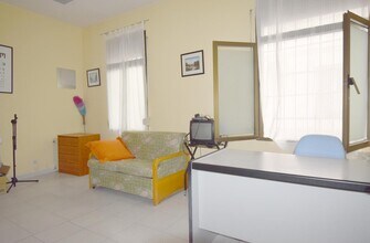 Office/Retail in Madrid, Madrid for lease Interior Photo- Image 2 of 18