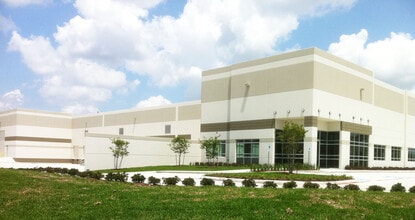 Beltway 8 @ JFK Blvd, Houston, TX for lease Building Photo- Image 1 of 4