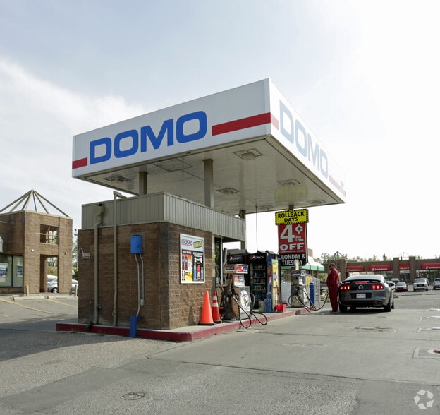 36 Midlake Blvd SE, Calgary, AB for lease - Building Photo - Image 2 of 8