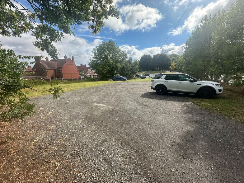 4 Hill Rd, Stourbridge à louer - Photo du bâtiment - Image 3 de 5