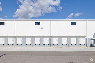 16200 Ben Hill Griffin Pky, Fort Myers, FL à louer Photo du bâtiment- Image 2 de 3