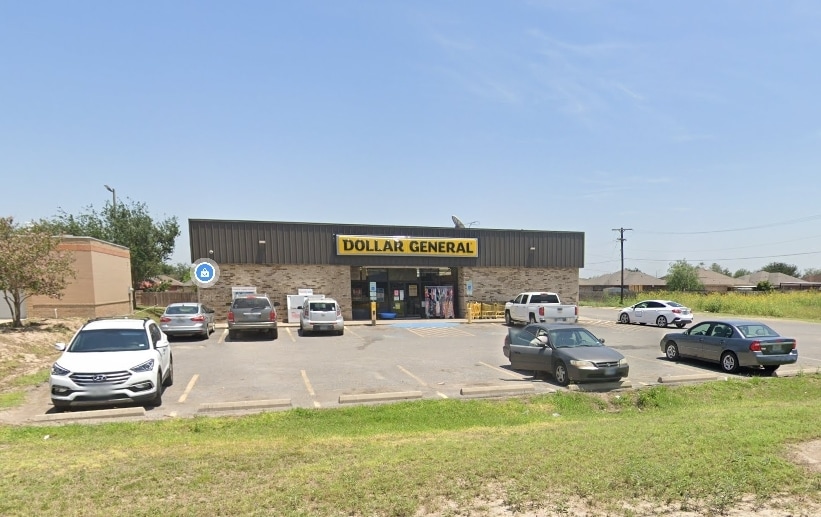 Rio Grande Valley Dollar General Portfol portfolio of 3 properties for sale on LoopNet.ca - Primary Photo - Image 2 of 3