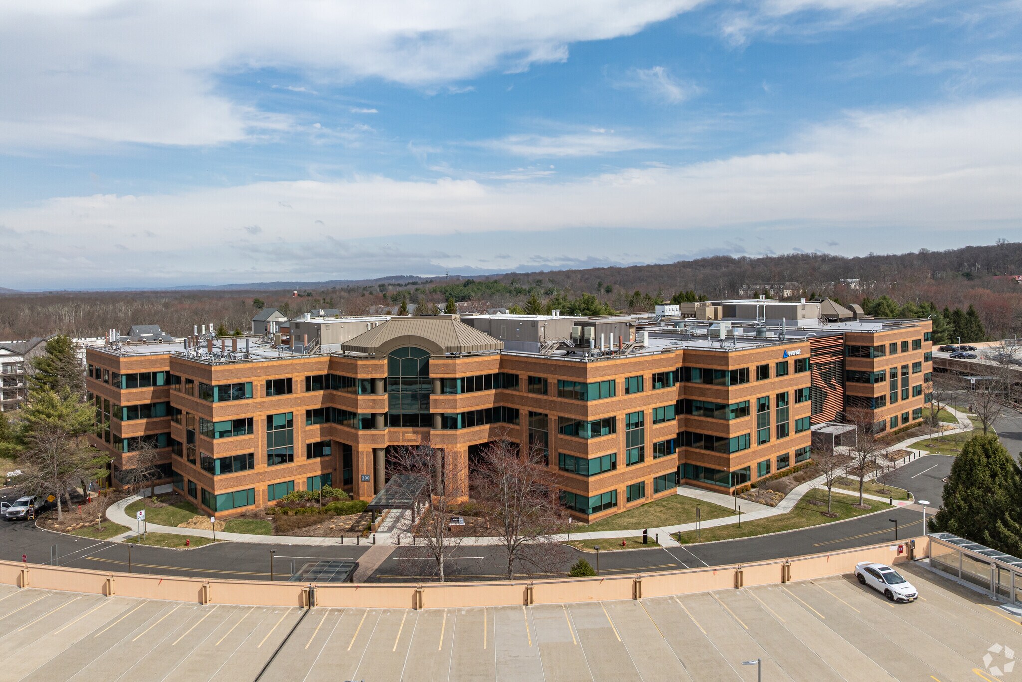 200 Warren Corporate Center Dr, Warren, NJ for lease Building Photo- Image 1 of 7
