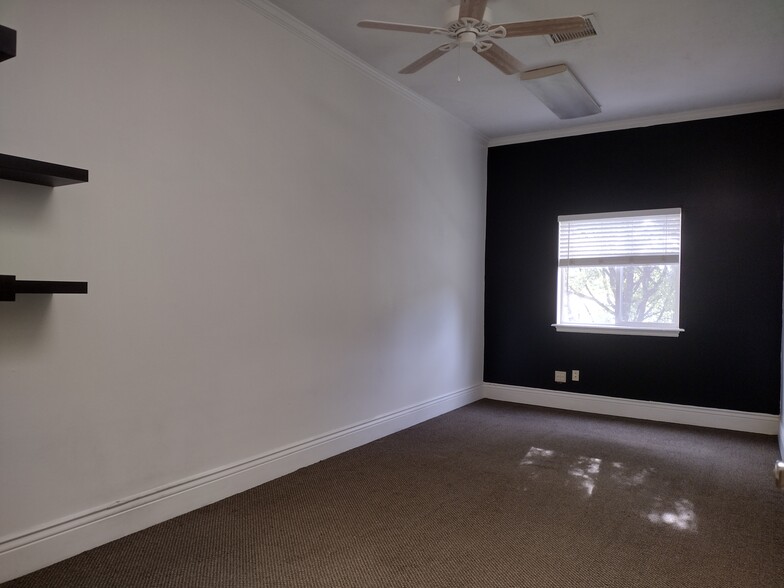 503 W 2600 S, Bountiful, UT for lease - Interior Photo - Image 2 of 7