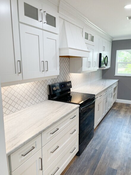 1005 N Church Ave, Mulberry, FL à louer - Photo intérieure - Image 2 de 64