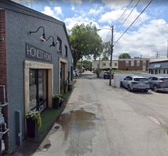 133 Breckenridge Ln, Louisville, KY for lease Building Photo- Image 1 of 6