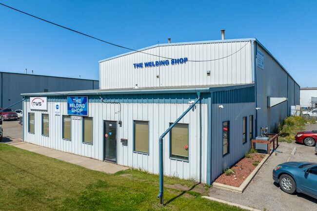 Plus de détails pour 5110 76th Ave SE, Calgary, AB - Industriel à vendre