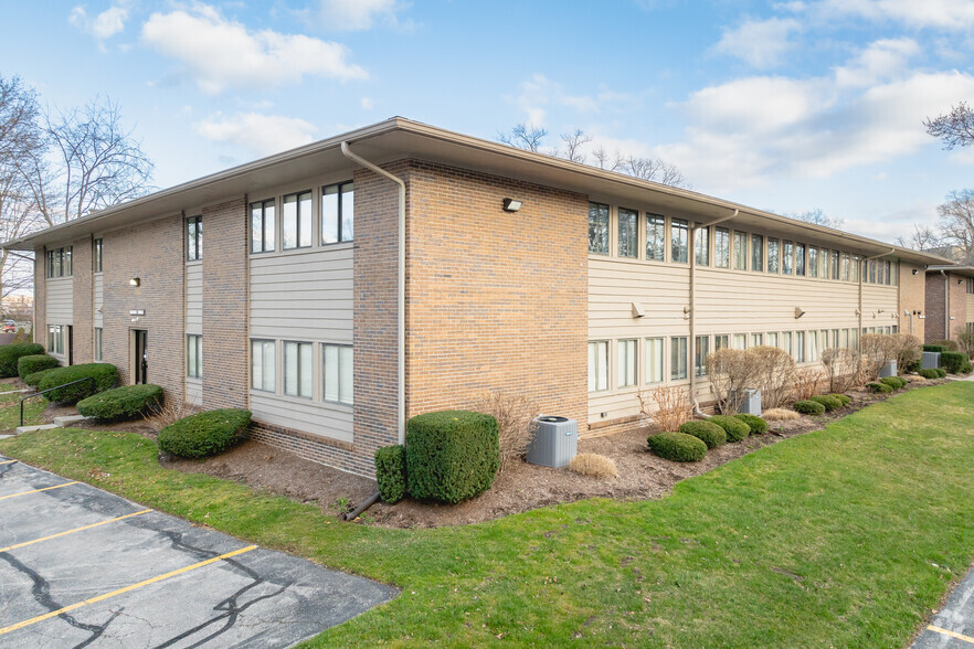 3425 Executive Pky, Toledo, OH for lease - Building Photo - Image 3 of 4