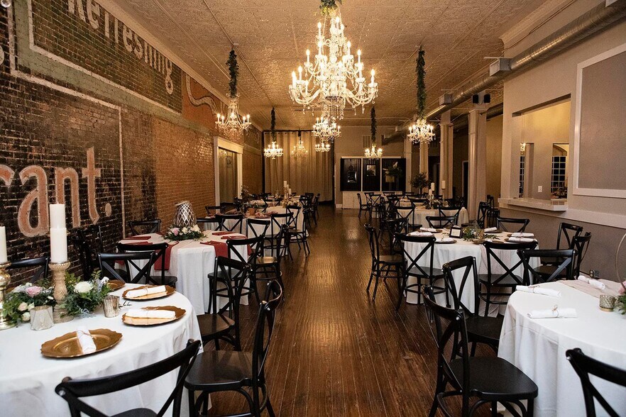 207 E Virginia St, McKinney, TX à louer - Photo du bâtiment - Image 3 de 15