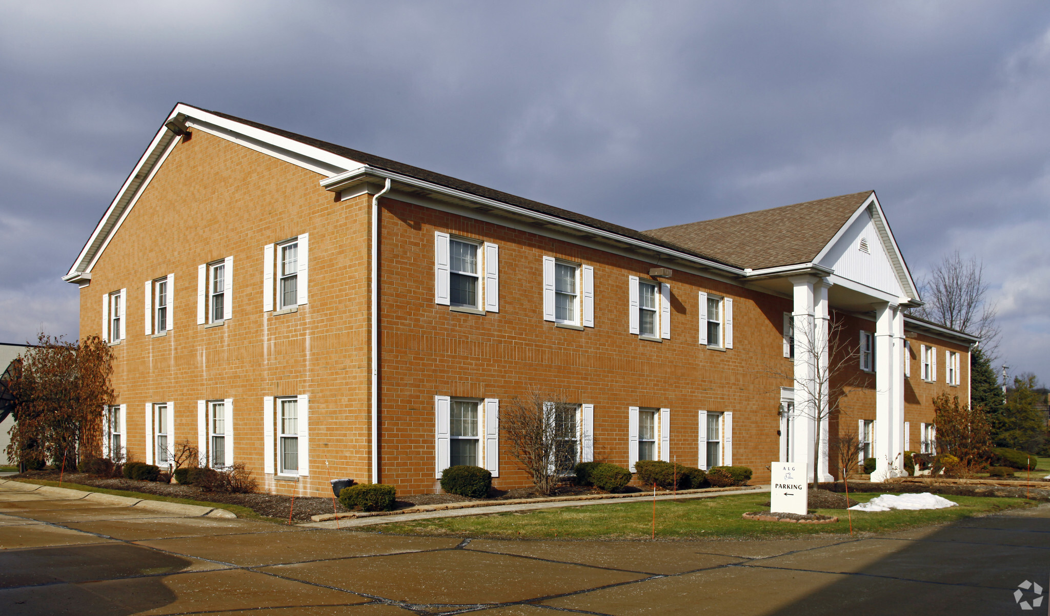 30640 Bainbridge Rd, Solon, OH à vendre Photo principale- Image 1 de 1