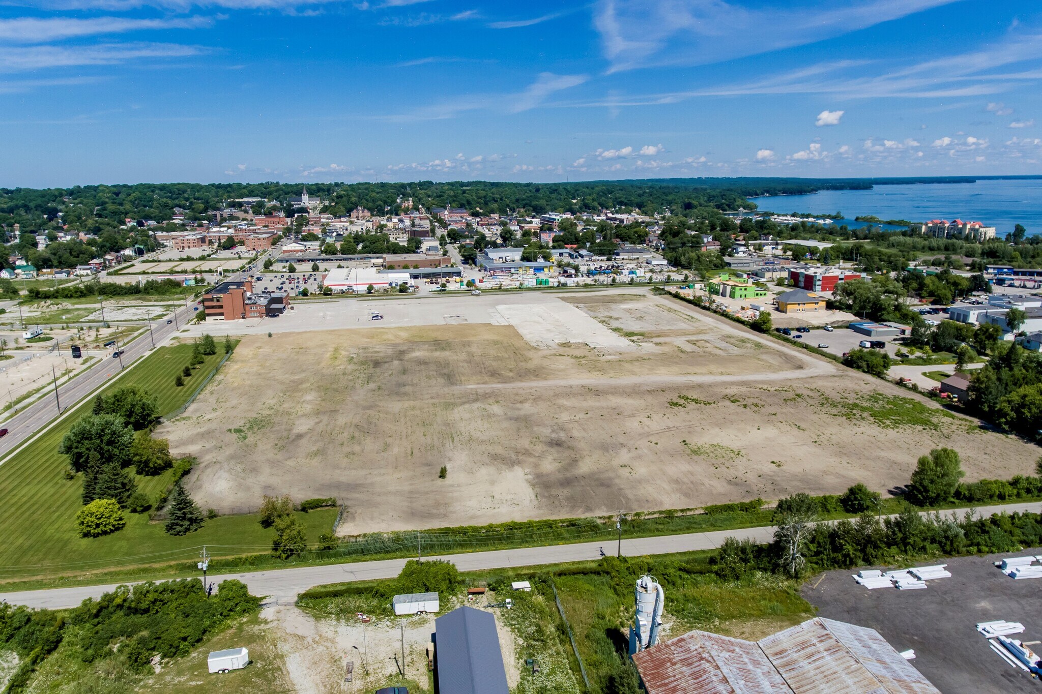 250 W Street South, Orillia, ON à vendre Aérien- Image 1 de 6