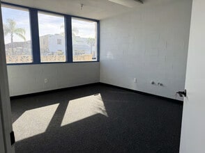 749-751 N Coney Ave, Azusa, CA à louer Photo intérieure- Image 2 de 5