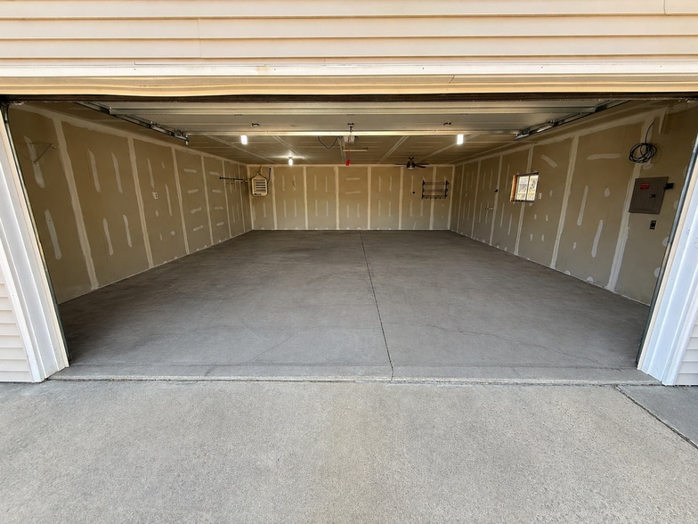 2615 12th st, Sioux Falls, SD for lease - Building Photo - Image 3 of 10