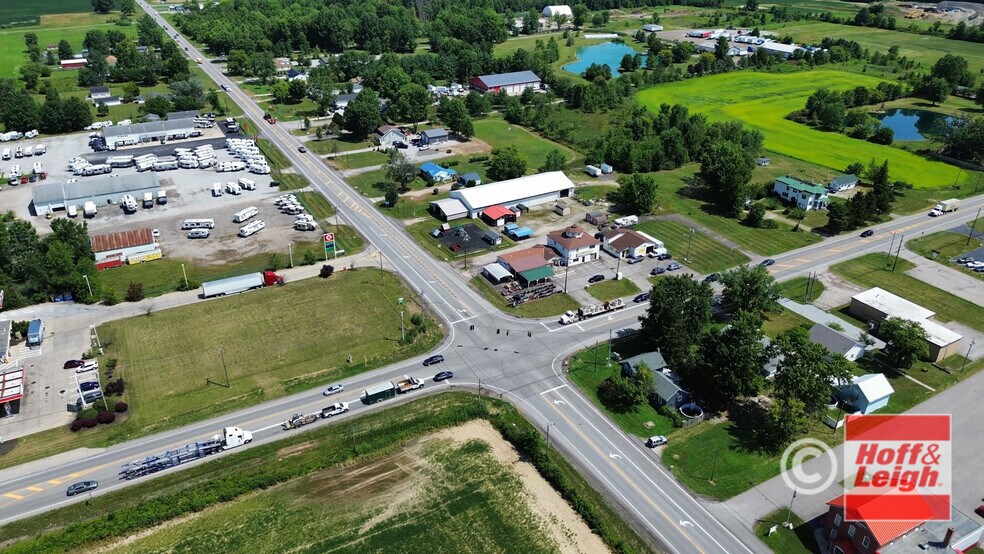 35980 Royalton Rd, Grafton, OH à vendre - Photo du bâtiment - Image 2 de 5