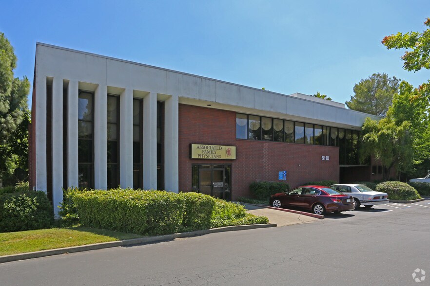 8110 Timberlake Way, Sacramento, CA for lease - Building Photo - Image 2 of 8