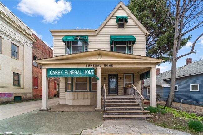 More details for 6318 Lorain Ave, Cleveland, OH - Retail for Sale